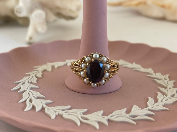 AMETHYST AND PEARL 9ct GOLD RING VICTORIAN STYLE