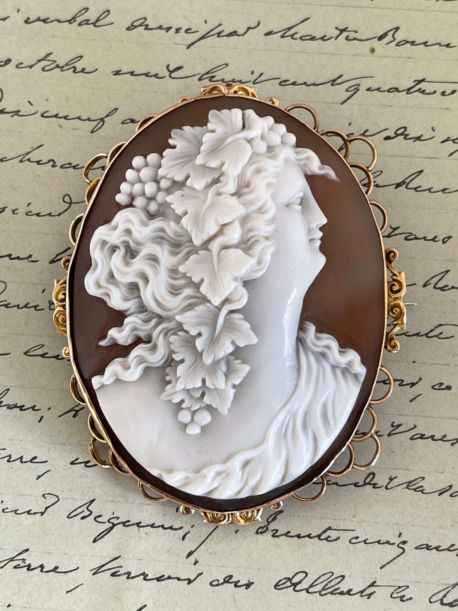 Cameo Brooch/ Pendant 9ct Gold Flora Victorian Large