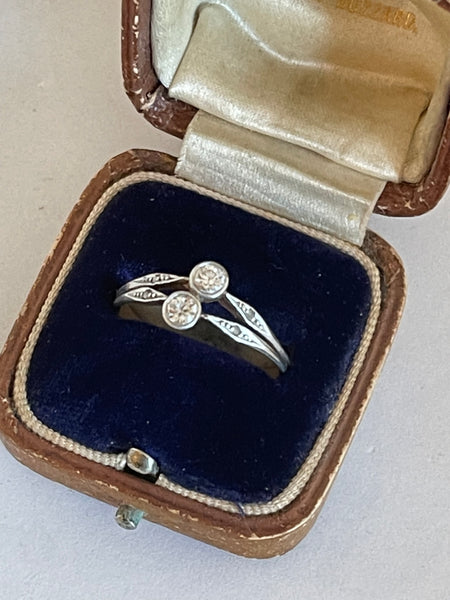 Toi-et-Moi Diamond Ring 1910-20’s