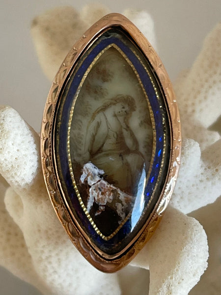 Georgian Mourning Ring With Dog 9ct Gold